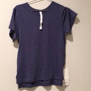 Lululemon lightweight T-shirt size 2